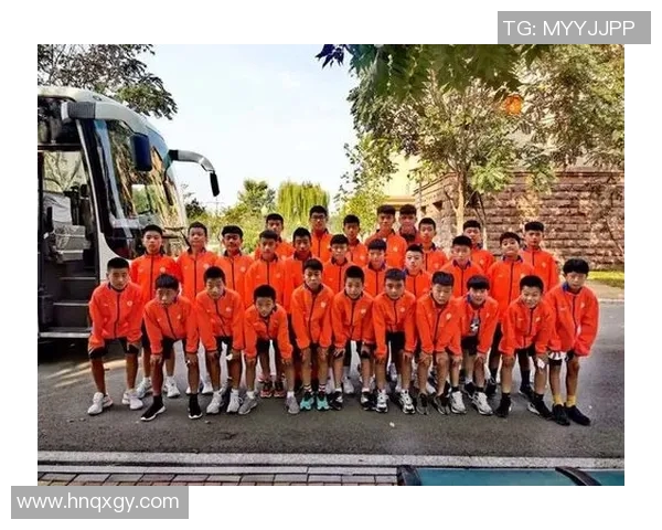 足球明星的成长之路与辉煌成就全景解析